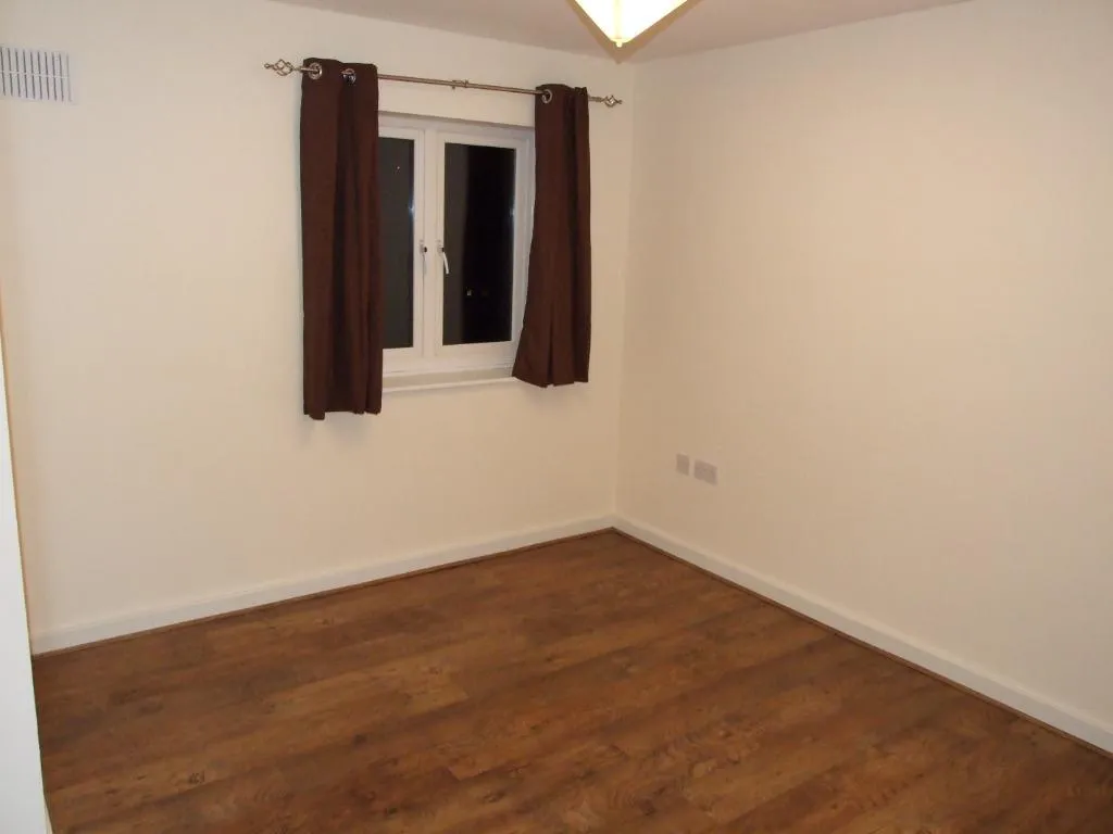 Tadros Court, High Wycombe, HP13, photo 4
