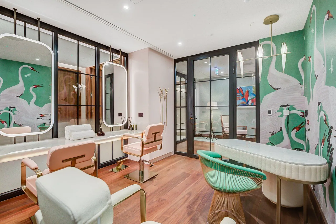 Central Avenue, London, SW6 2DD, photo 12