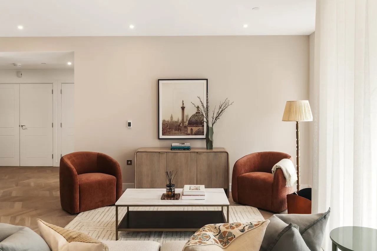 Central Avenue, London, SW6 2DD, photo 8