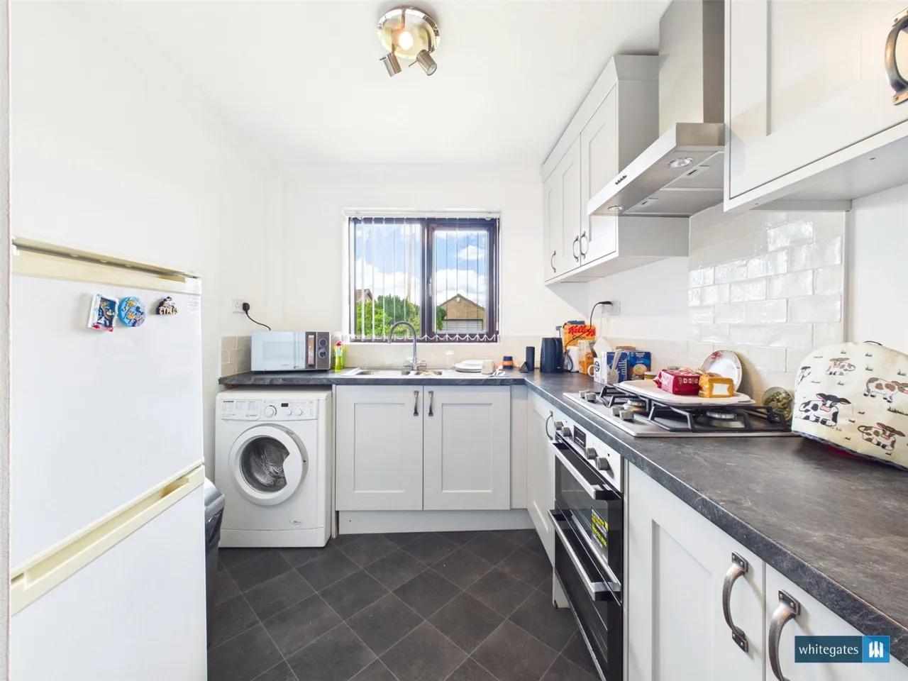 Harpenden Close, Dunscroft, DN7, photo 6