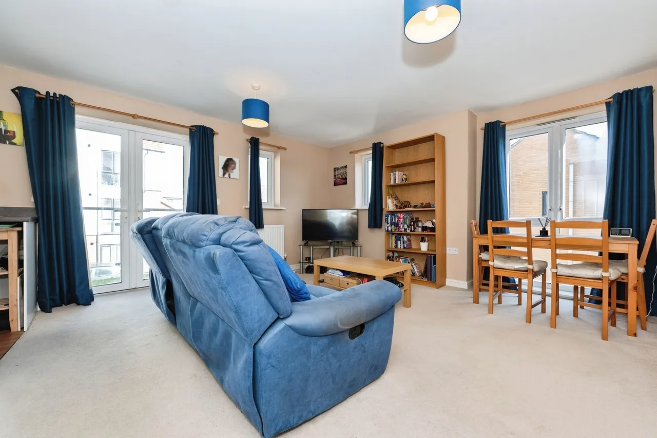 Falcon Avenue, South Ockendon, Essex, RM15, photo 3