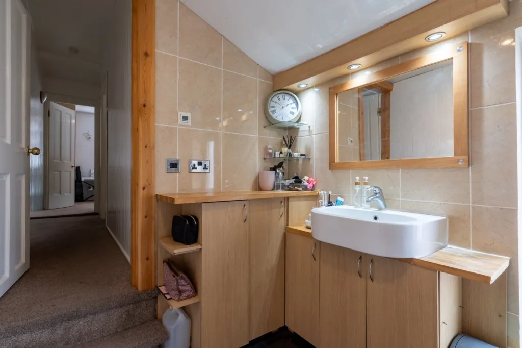 All Saints Road, Northfleet, DA11, photo 9