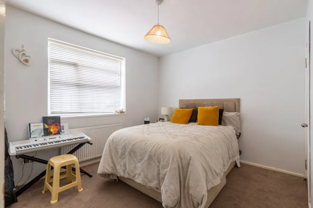 All Saints Road, Northfleet, DA11, photo 4