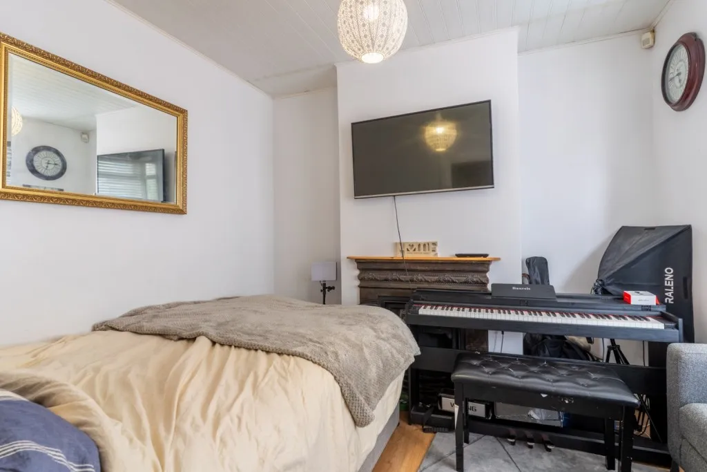All Saints Road, Northfleet, DA11, photo 7