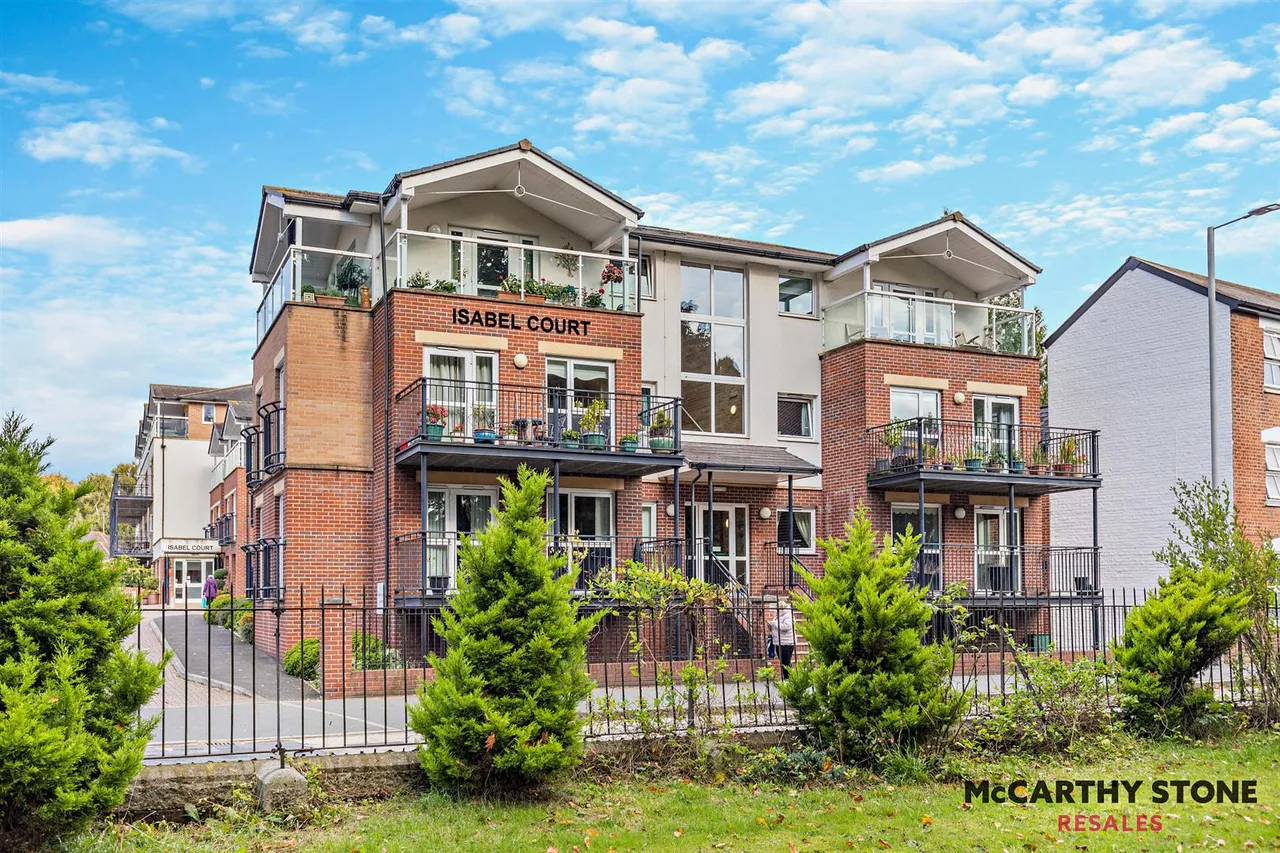 1 bed flat for sale, Cowick Street, Exeter, EX4