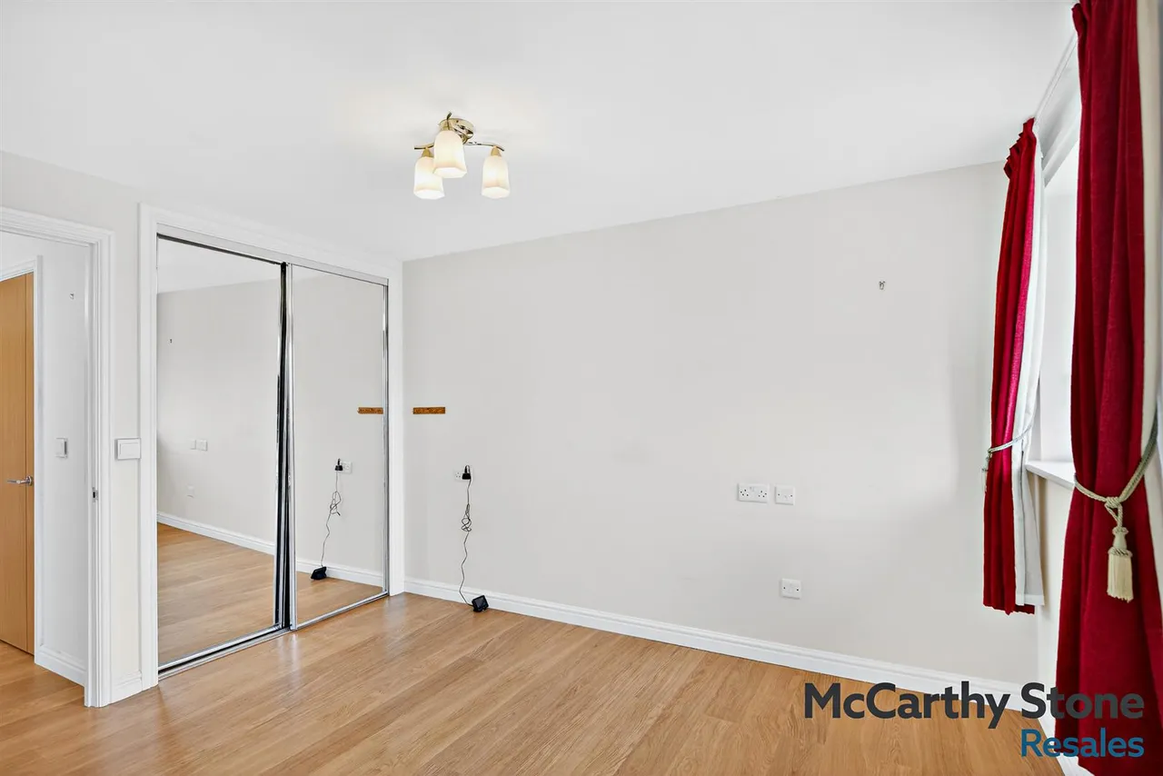 Cowick Street, Exeter, EX4, photo 8