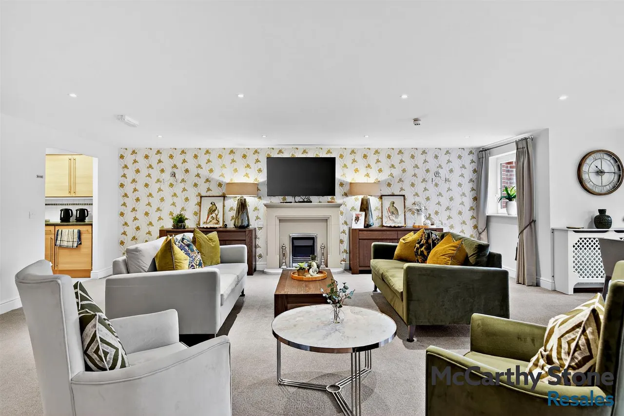 Cowick Street, Exeter, EX4, photo 12