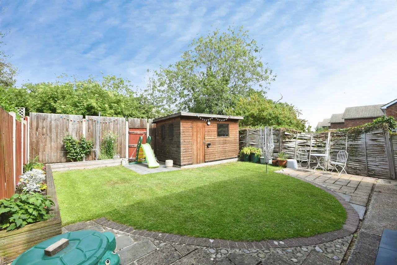 Honey Close, Great Baddow, Chelmsford, photo 5