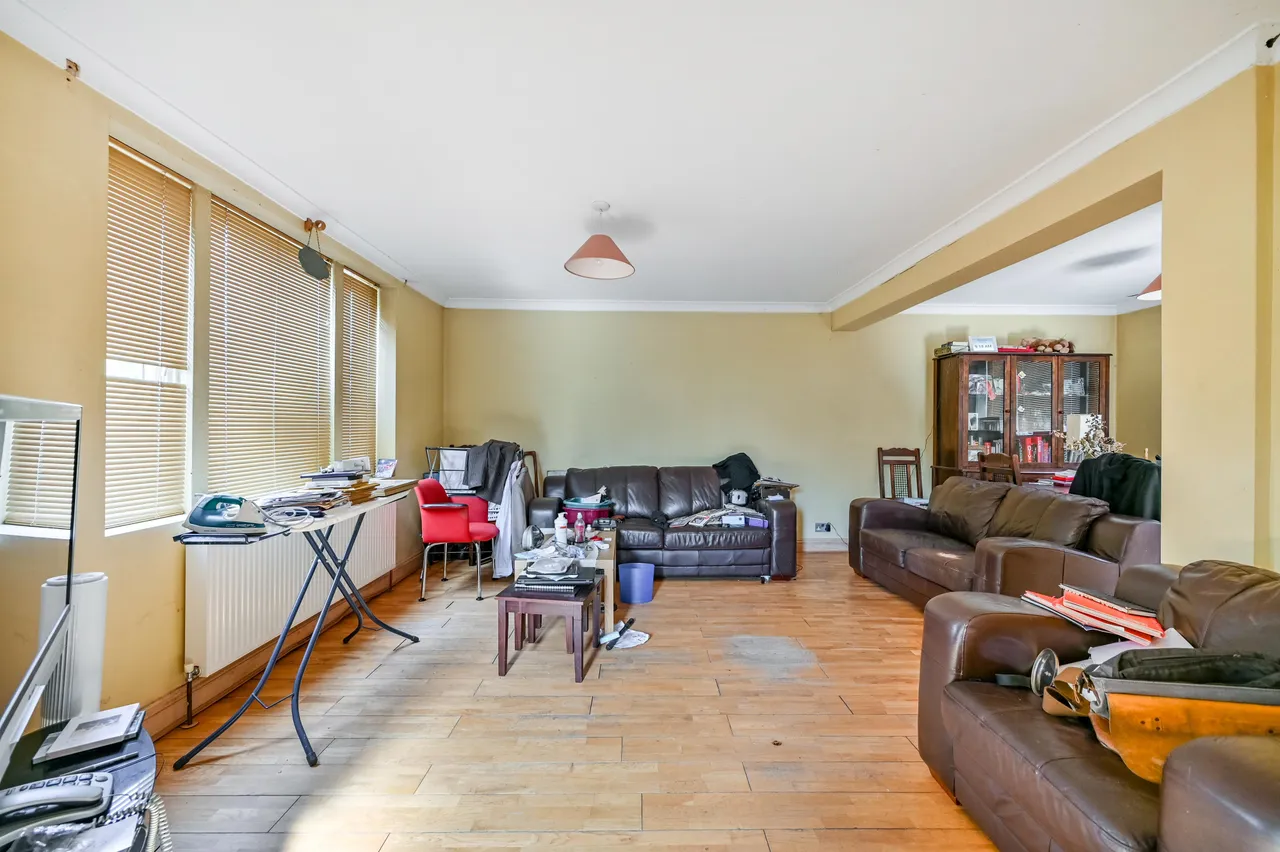 34 Windsor Road, Hounslow, photo 2