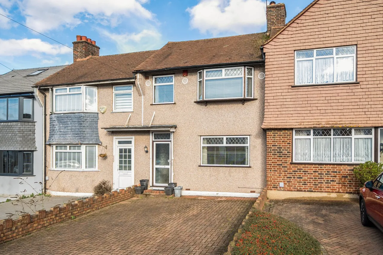 3 bed house for sale — Bramdean Crescent, SE12