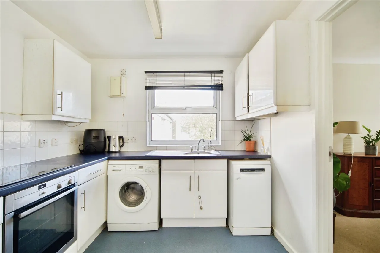 Pocklington Close, London, NW9, photo 7