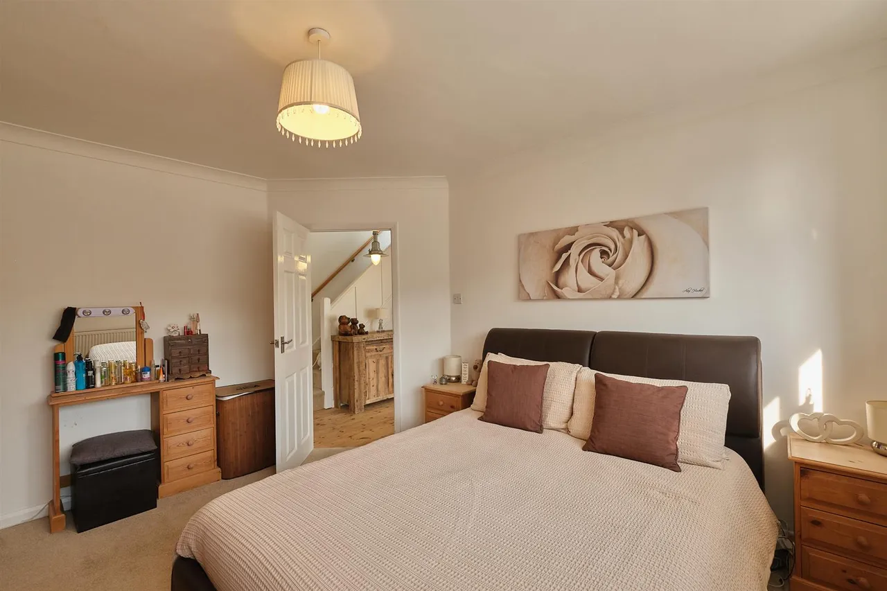 Beach Close, Seaford, photo 18