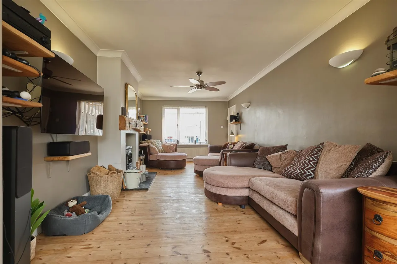 Beach Close, Seaford, photo 14
