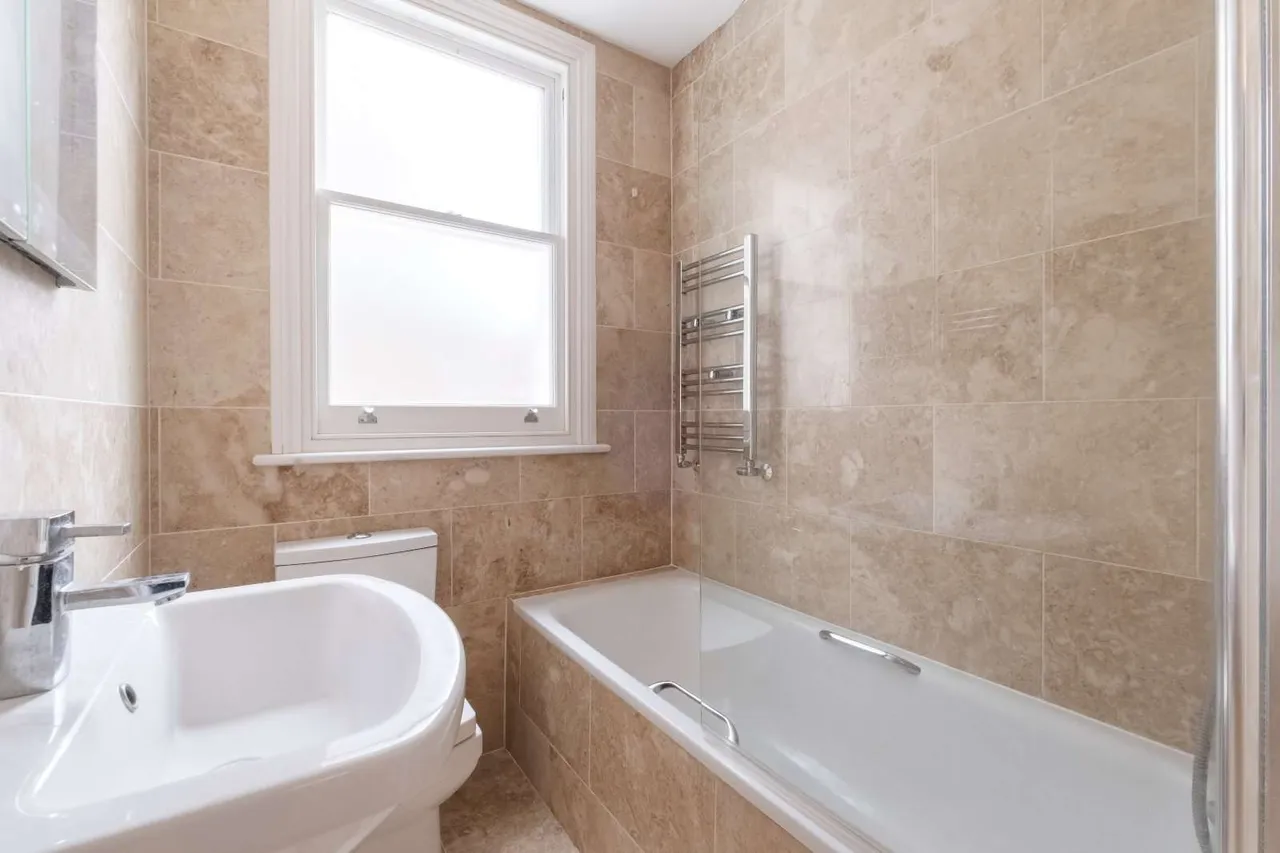 Geraldine Road, London, SW18 2NT, photo 4