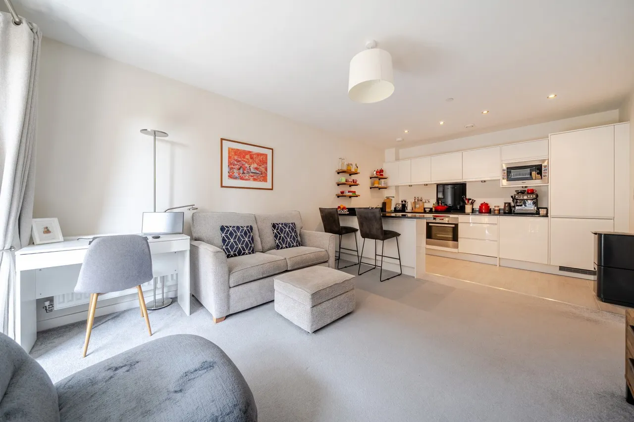 Bowen Drive, SE7, photo 2