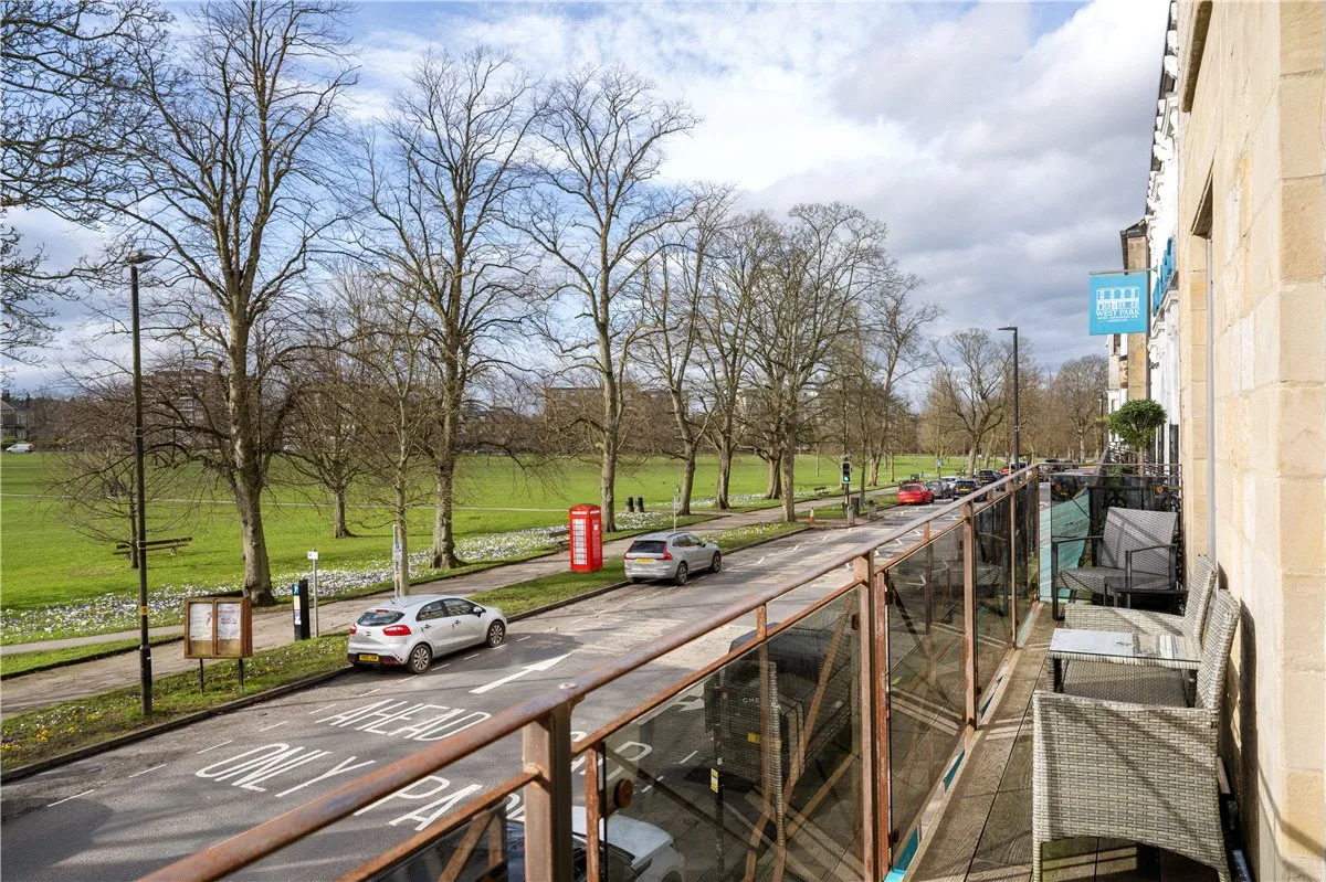 West Park, Harrogate, HG1, photo 2