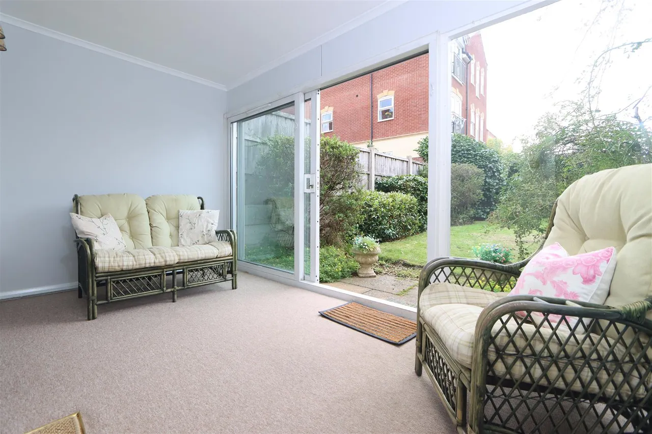 Greenfield Avenue, Stourbridge, photo 7