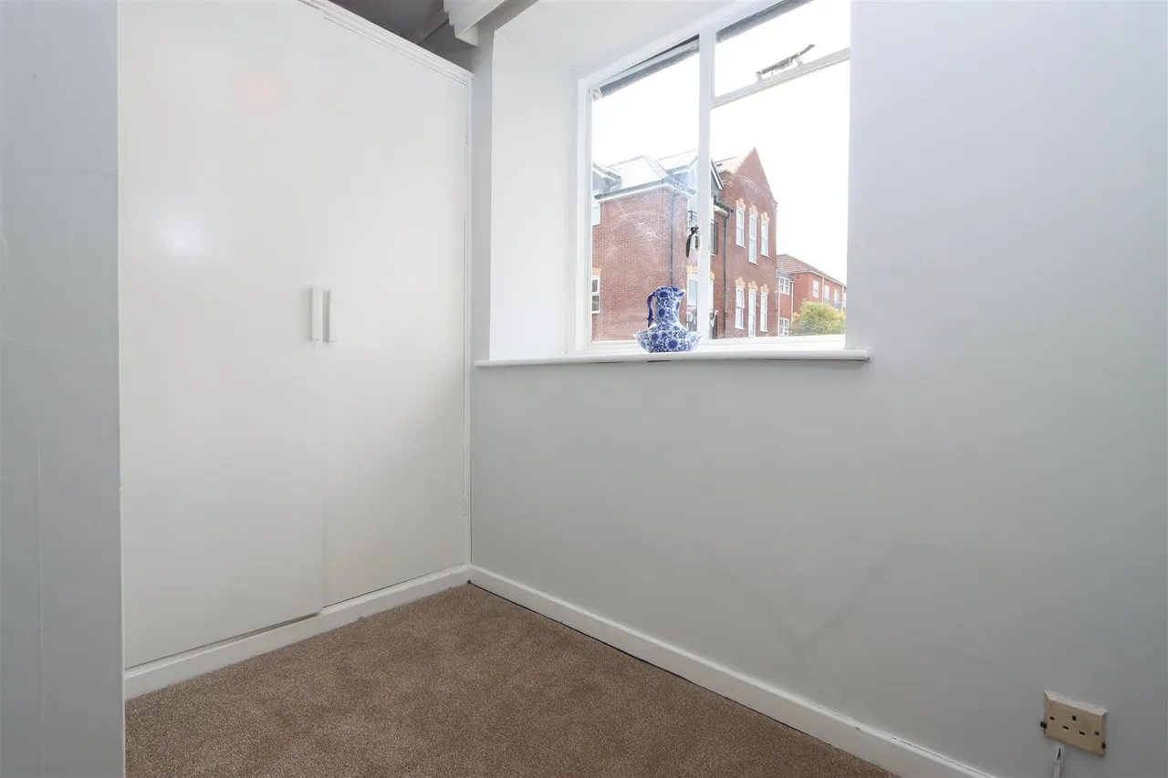 Greenfield Avenue, Stourbridge, photo 27
