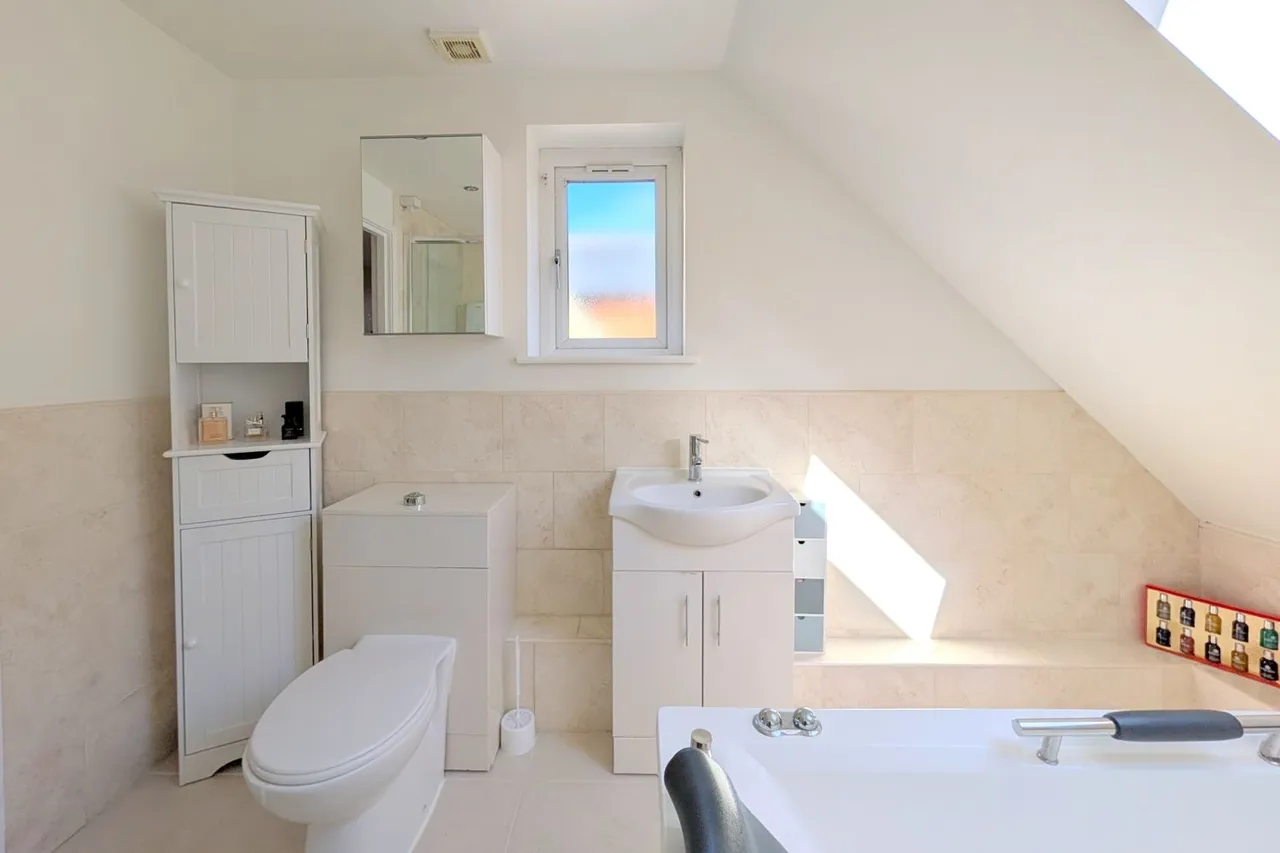 Tofts Grove, Brighouse, HD6, photo 26