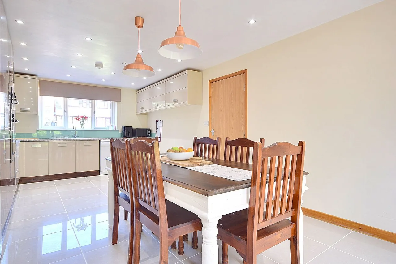 Tofts Grove, Brighouse, HD6, photo 16