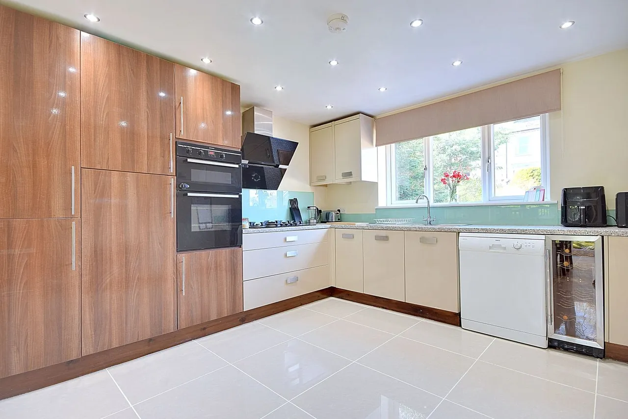 Tofts Grove, Brighouse, HD6, photo 18