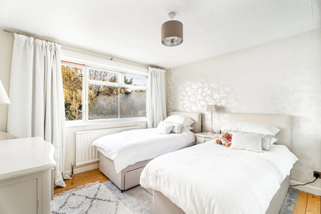 Garden Court, Wheathampstead, AL4, photo 15