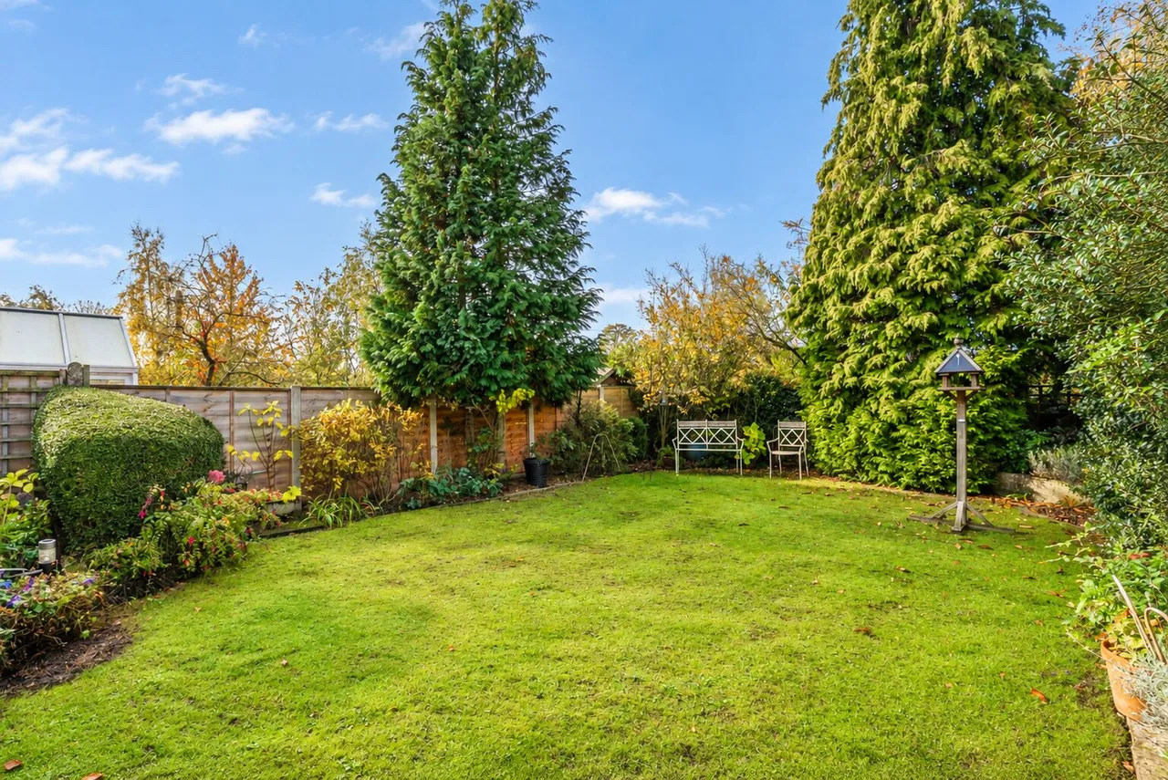 Garden Court, Wheathampstead, AL4, photo 20
