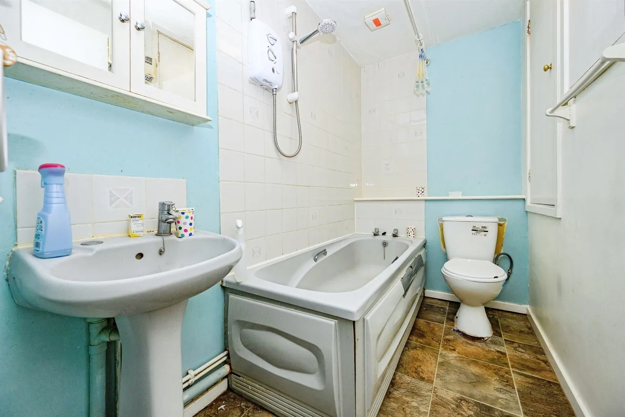 Elveden Close, Luton, LU2, photo 9