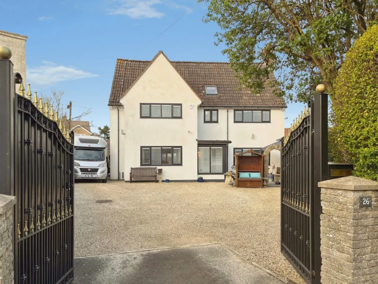 6 bed house for sale — Swallowcliffe Gardens, Yeovil