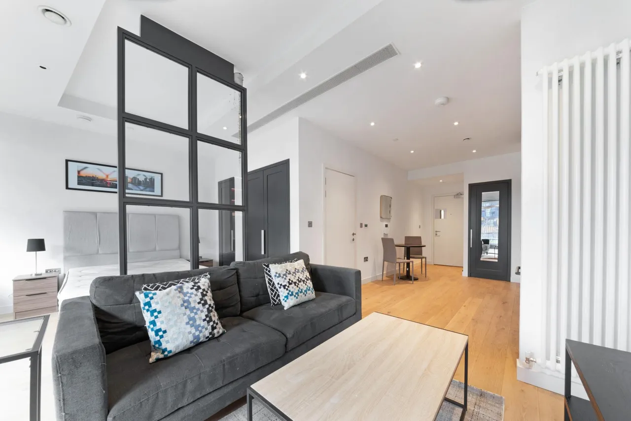 flat for sale, City Island Way, E14