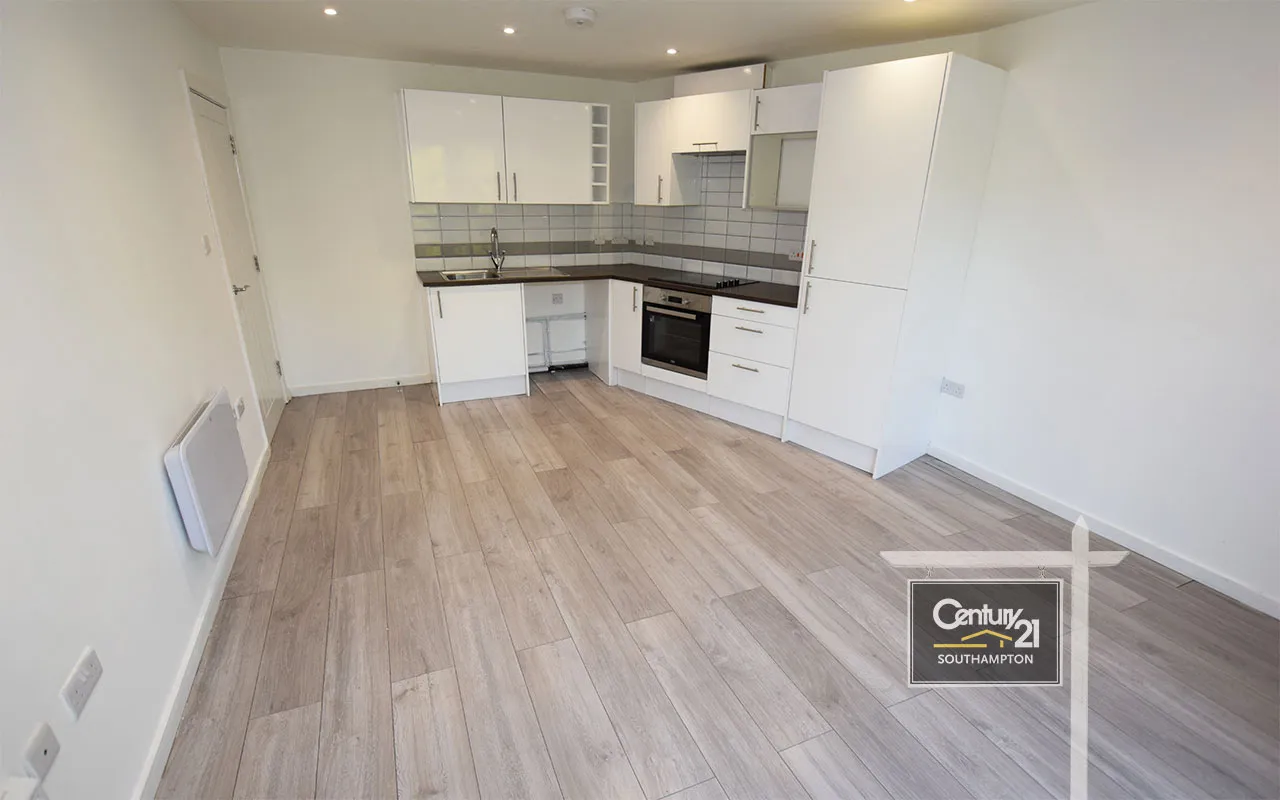 Canute Road, Southampton, SO14, photo 3