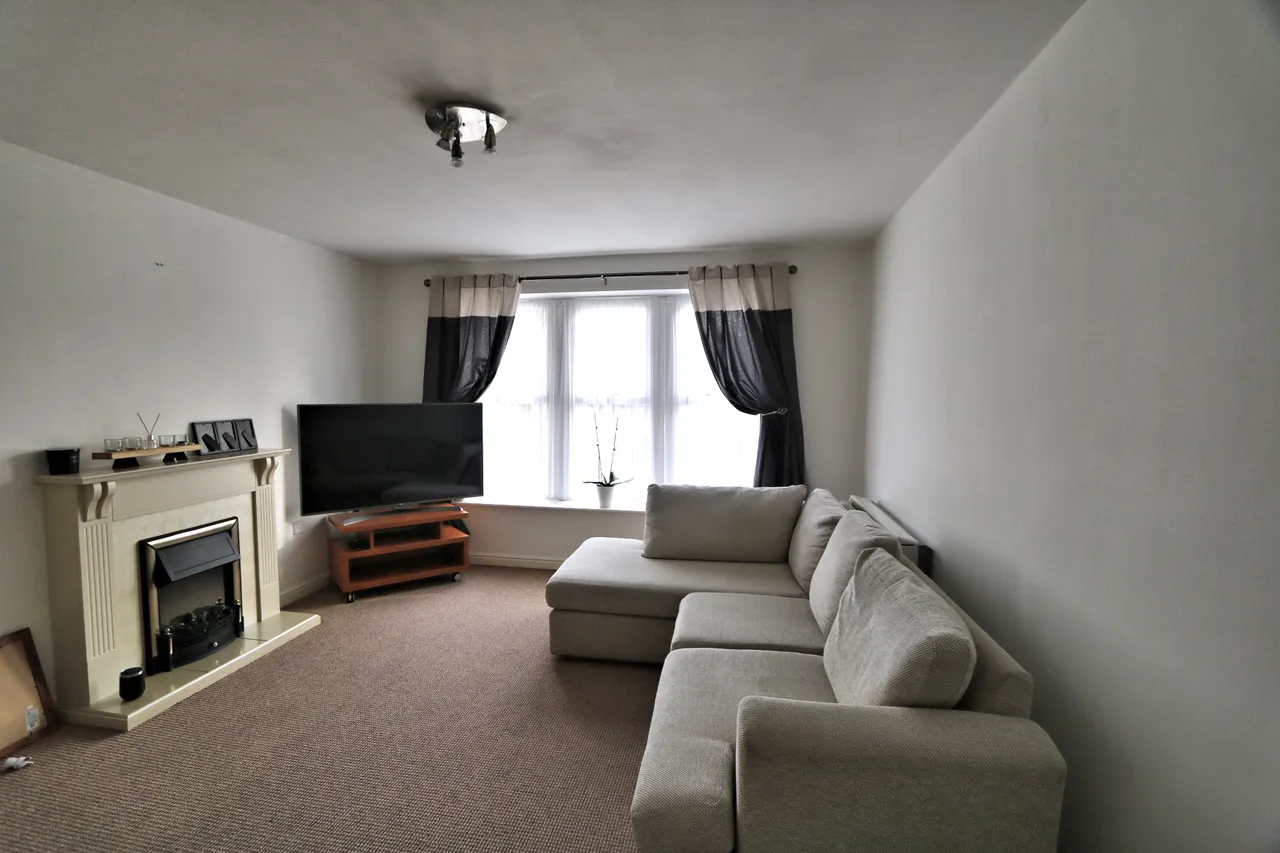 Gillespie Close, Bedford, MK42, photo 4