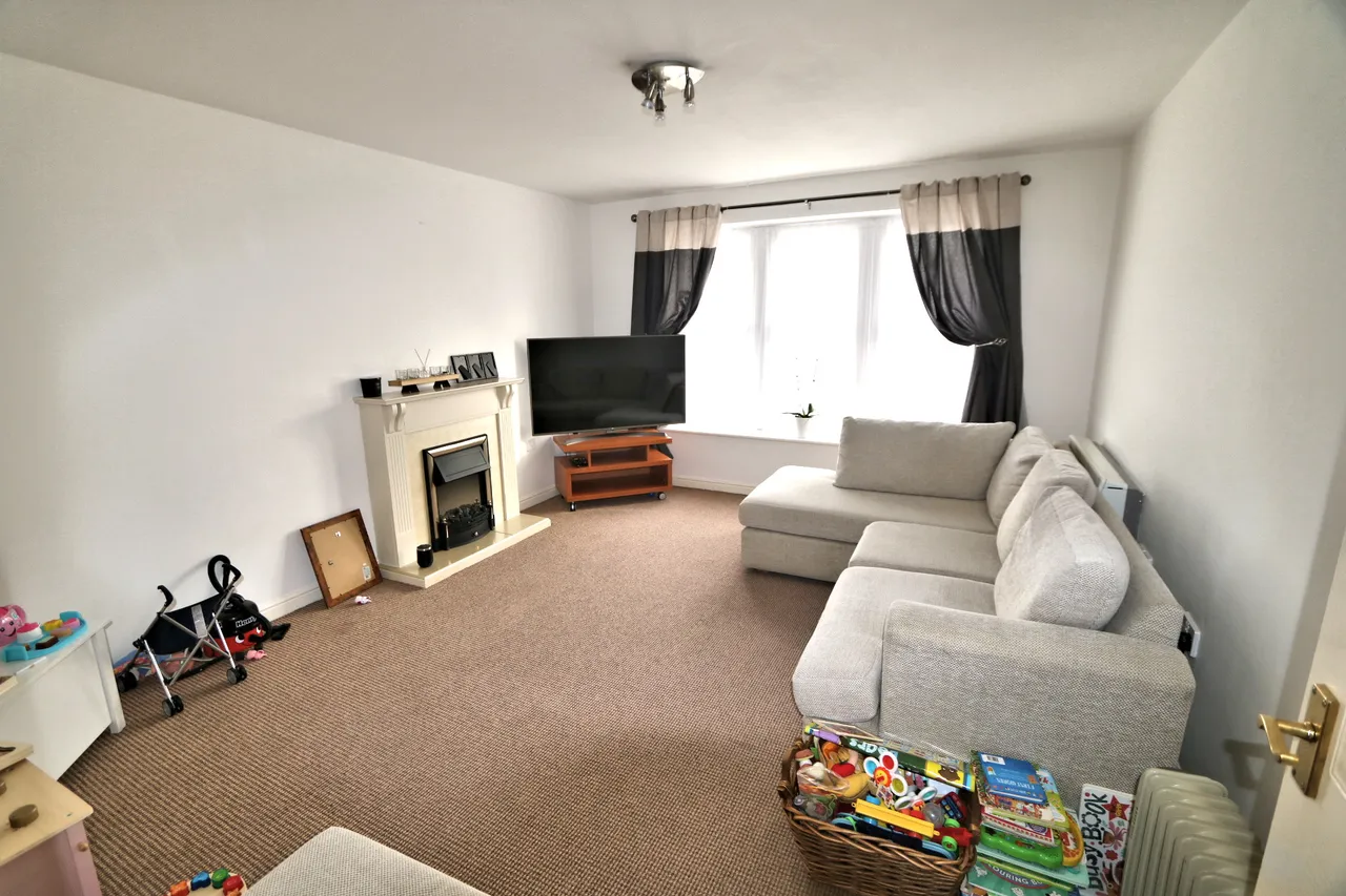 Gillespie Close, Bedford, MK42, photo 2