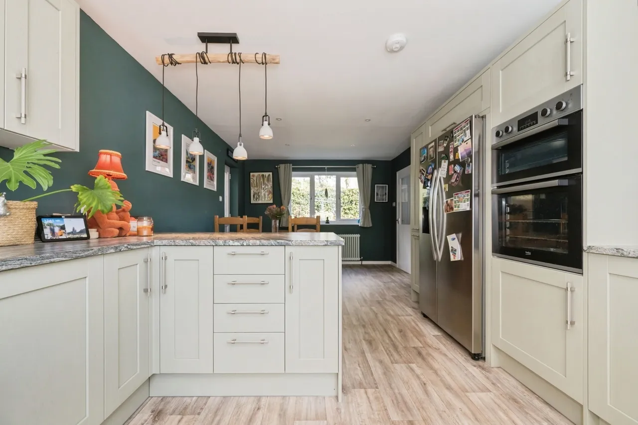 Piping Road, Colden Common, SO21, photo 10