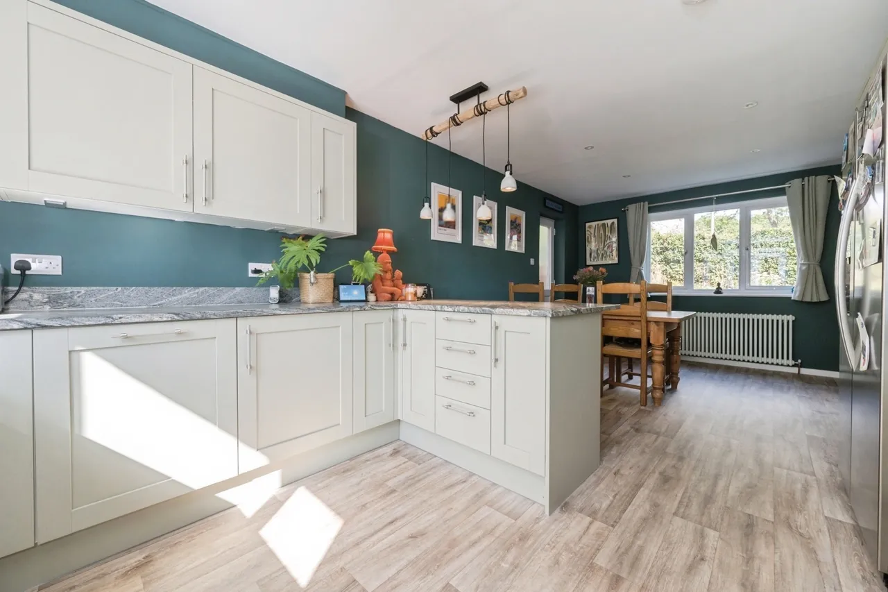 Piping Road, Colden Common, SO21, photo 9