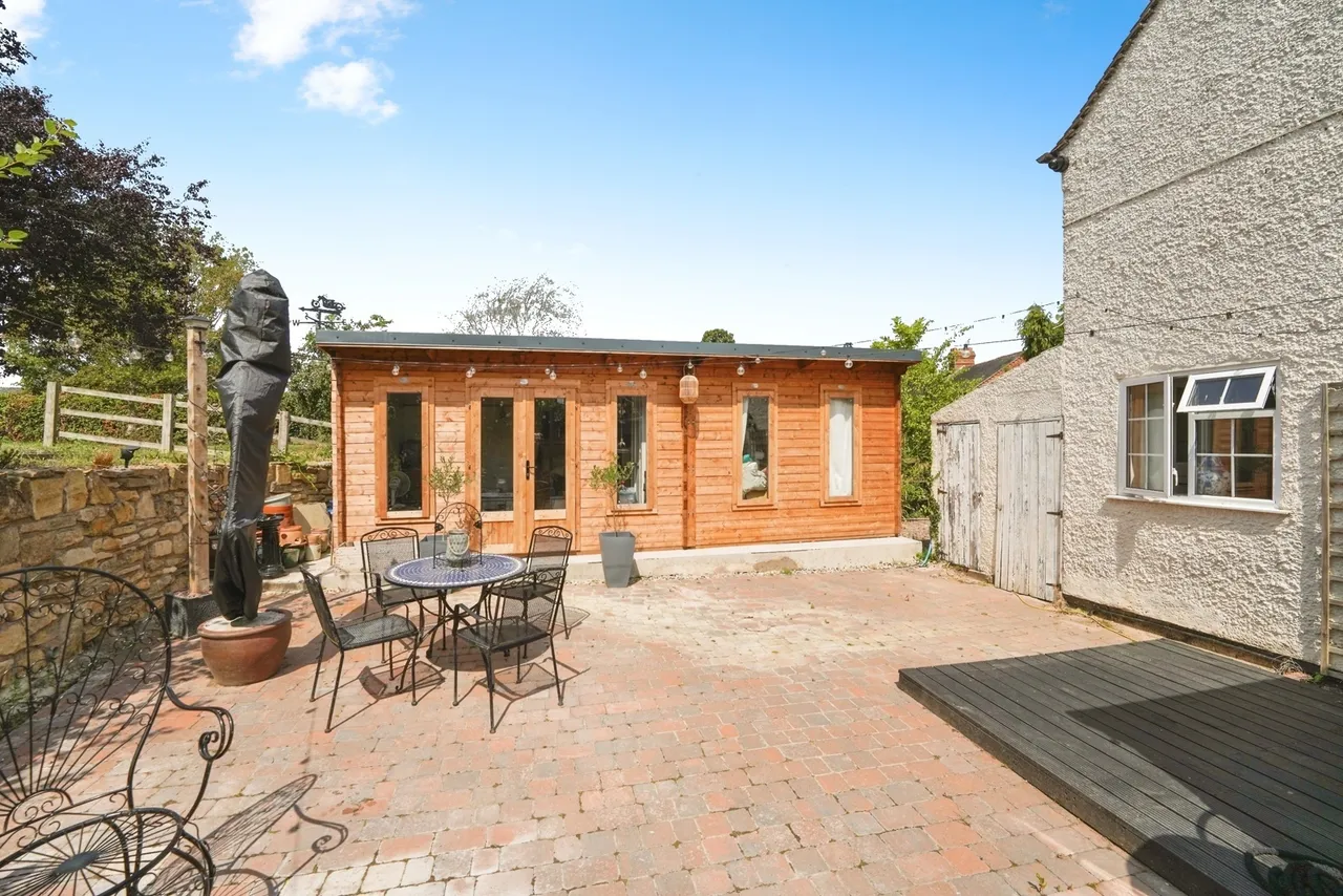 Winchcombe Road, Sedgeberrow, WR11, photo 14