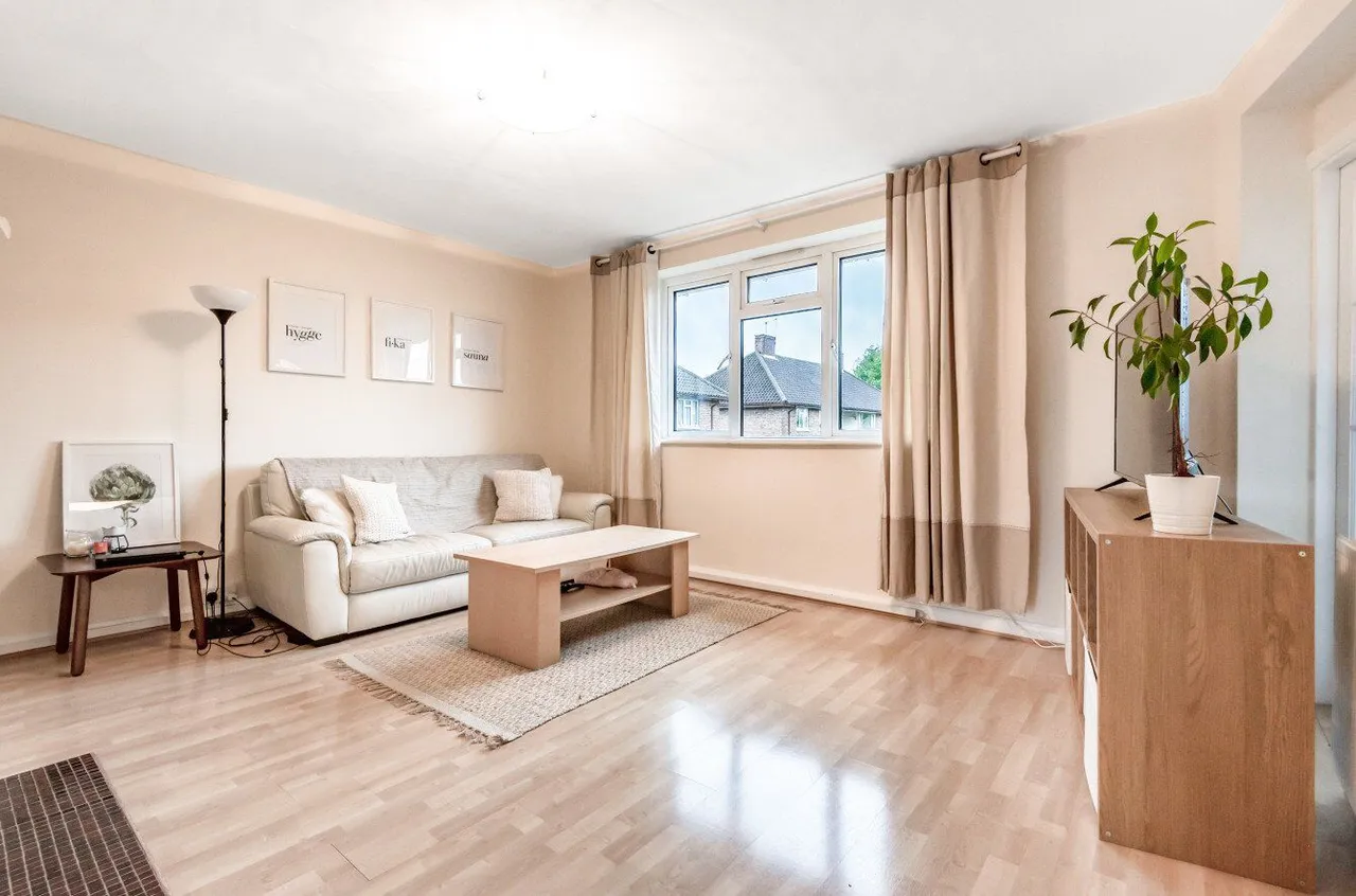 3 bed flat to rent, Lake Road, Wimbledon, SW19