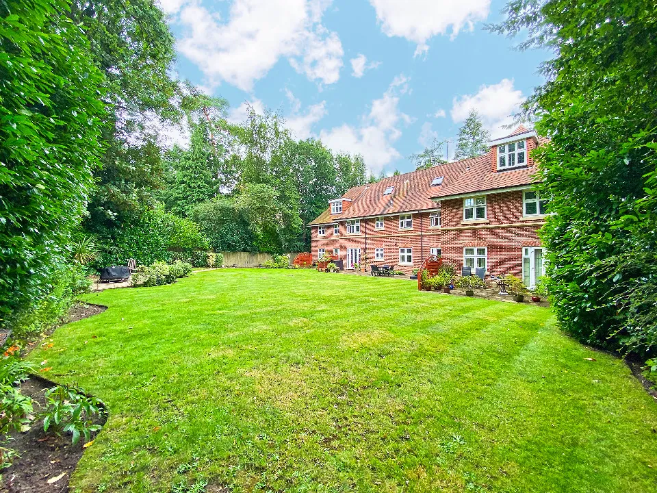 Grasmere, Knightsbridge Road, Camberley, GU15 3TS, photo 13