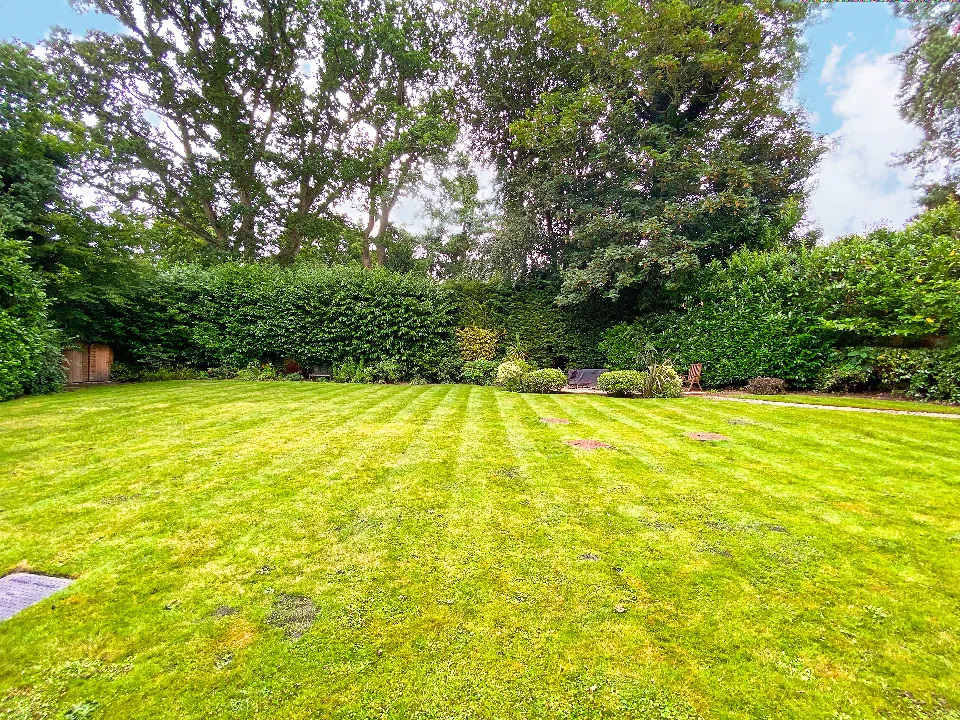 Grasmere, Knightsbridge Road, Camberley, GU15 3TS, photo 14
