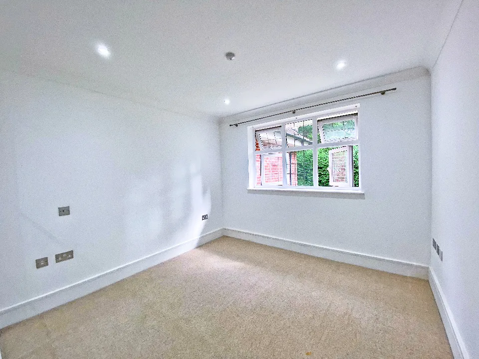 Grasmere, Knightsbridge Road, Camberley, GU15 3TS, photo 7
