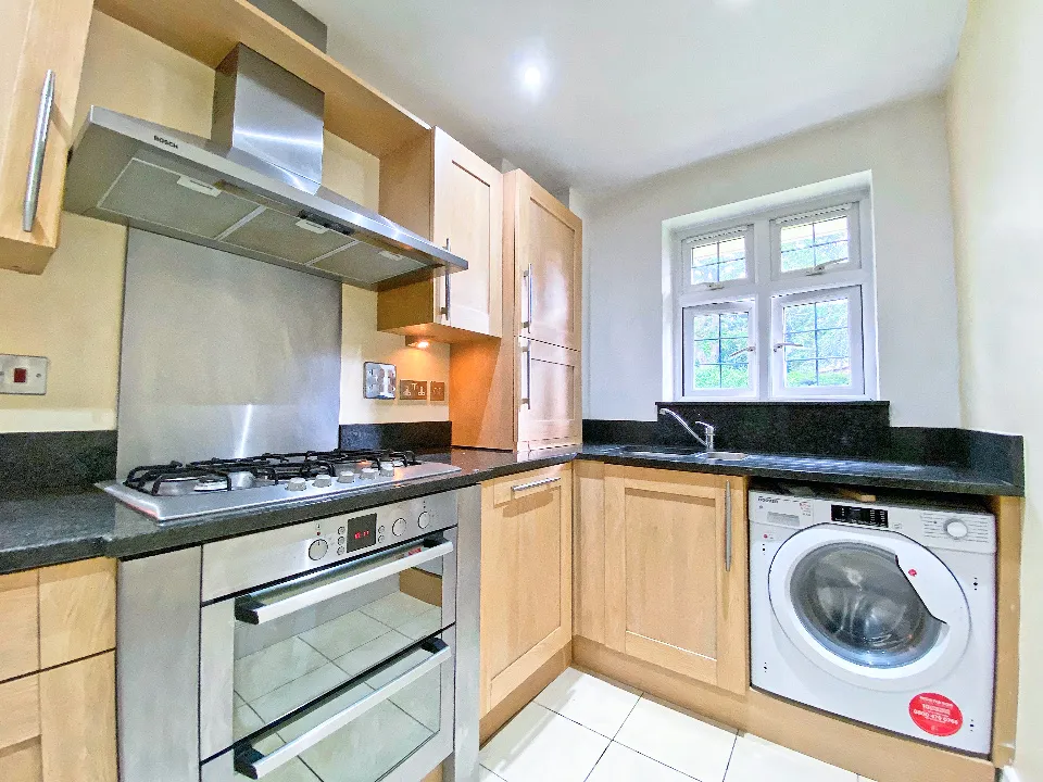 Grasmere, Knightsbridge Road, Camberley, GU15 3TS, photo 4