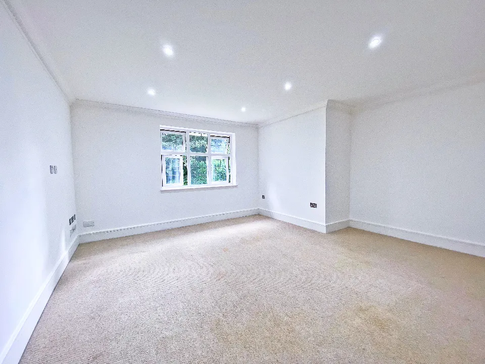 Grasmere, Knightsbridge Road, Camberley, GU15 3TS, photo 5
