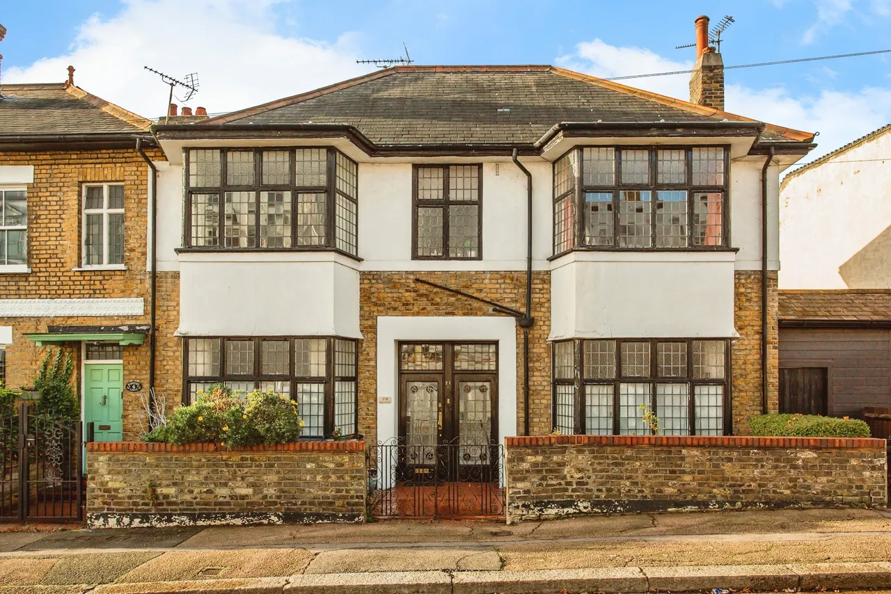 Westcliff Parade, Westcliff-on-Sea, Essex, SS0, photo 13