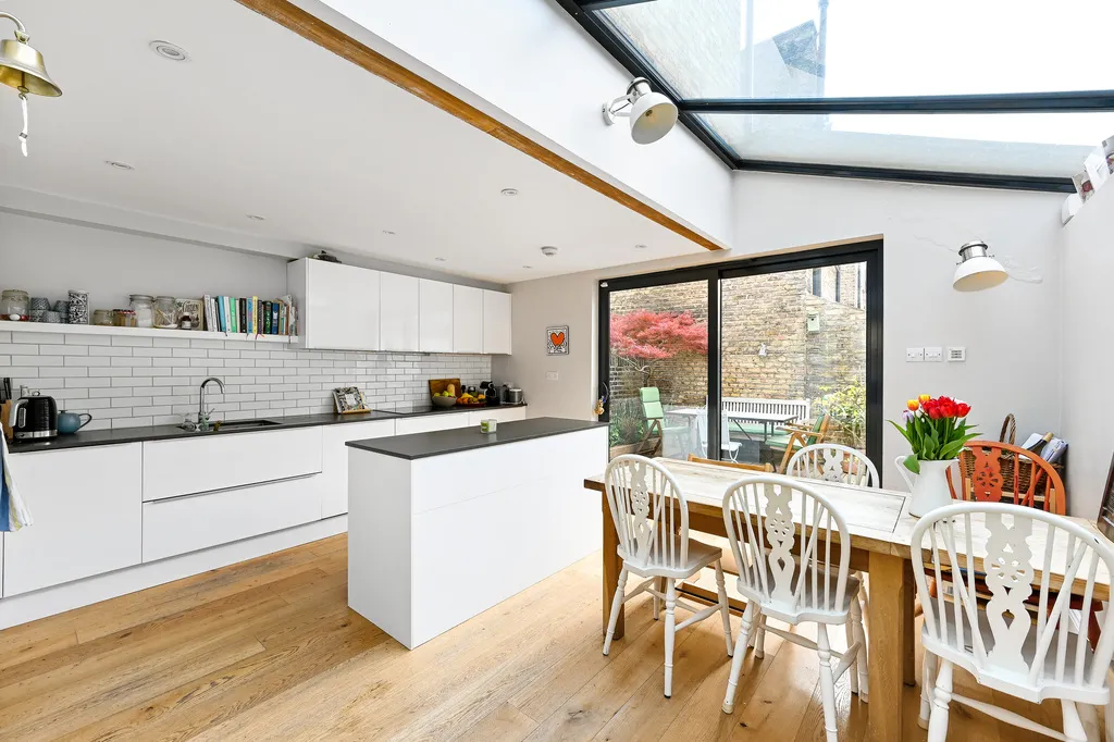 Shuttleworth Road, London, SW11, photo 2