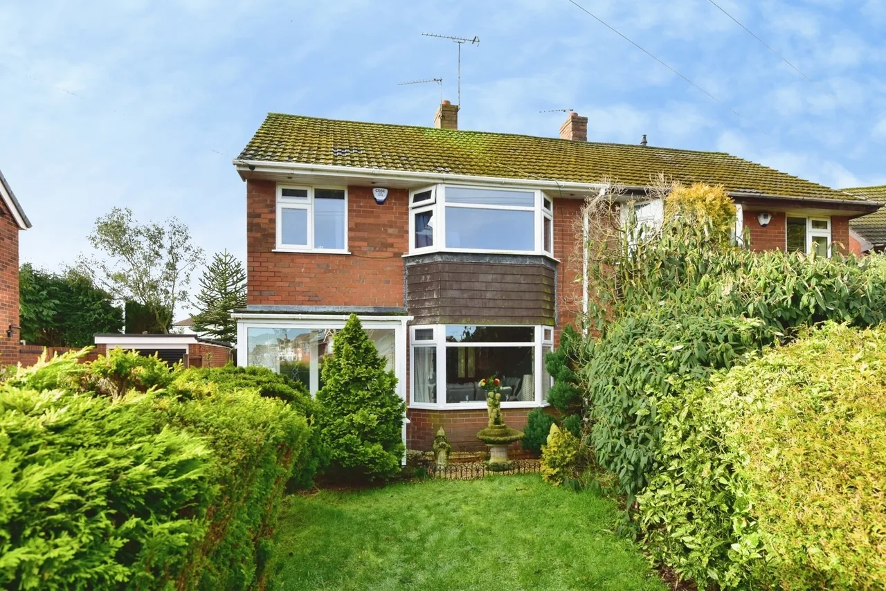 Hollies Drive, Stoke-on-Trent, Staffordshire, ST3, photo 16