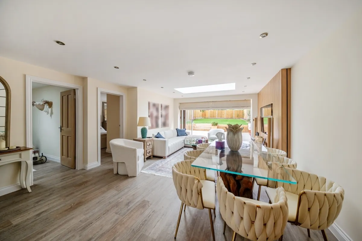 Chiswell Green Lane St Albans AL2, photo 11