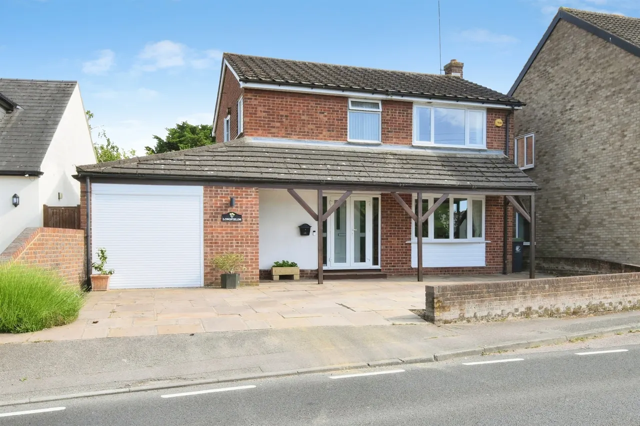4 bed house for sale, Bumbles Green, Nazeing, EN9