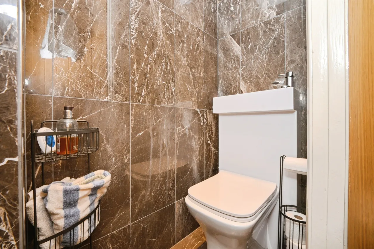 Bumbles Green, Nazeing, EN9, photo 8