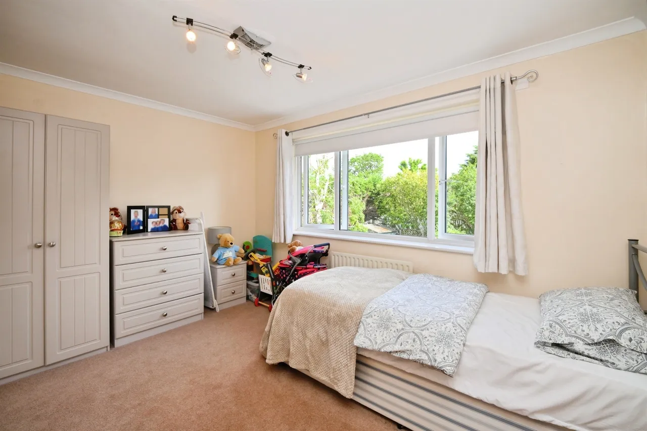 Bumbles Green, Nazeing, EN9, photo 13