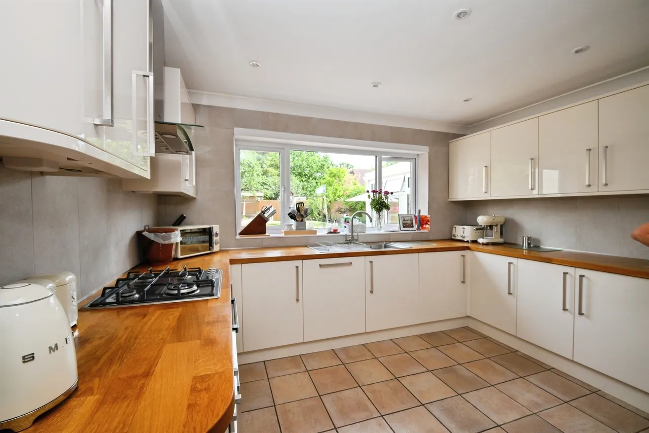 Bumbles Green, Nazeing, EN9, photo 5
